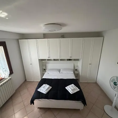 Casa Celestina פאדנג'ה סול גארדה